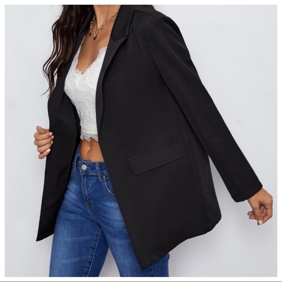 Made in Italy Hottest Trend Blazer with shoulder pads - Picture 2 of 8